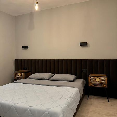 Nikki Apartments 3 Тирана Екстер'єр фото